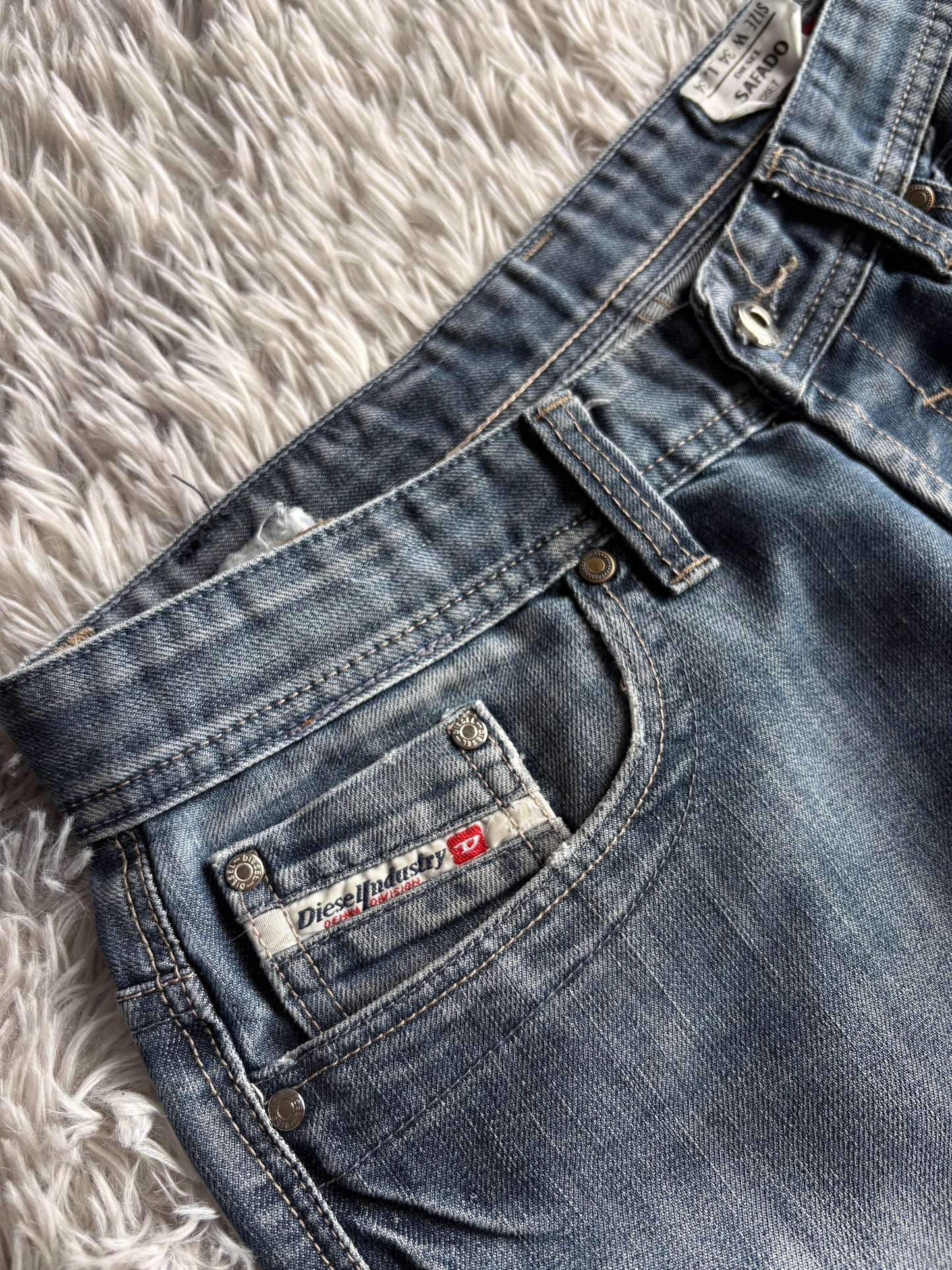 Diesel Vintage Jeans (M-L)