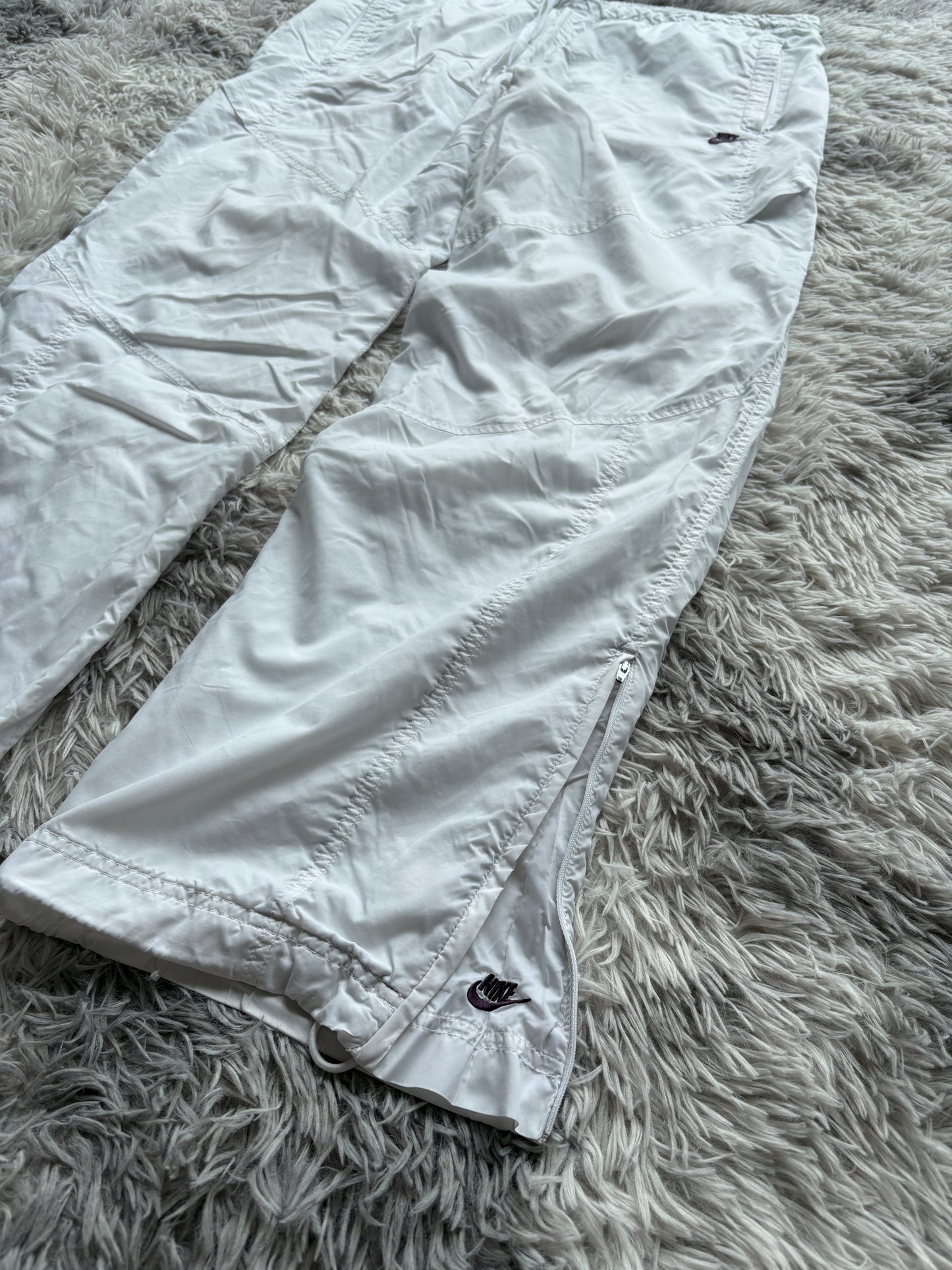 Nike Flared Trackpants (XL)