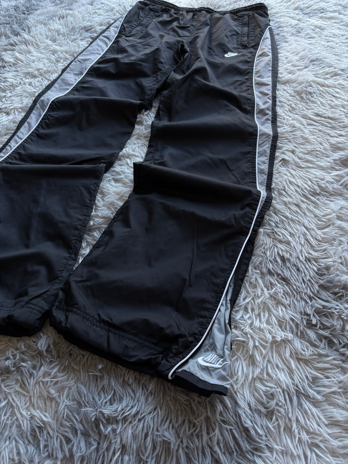 Nike Flared Trackpants (M)