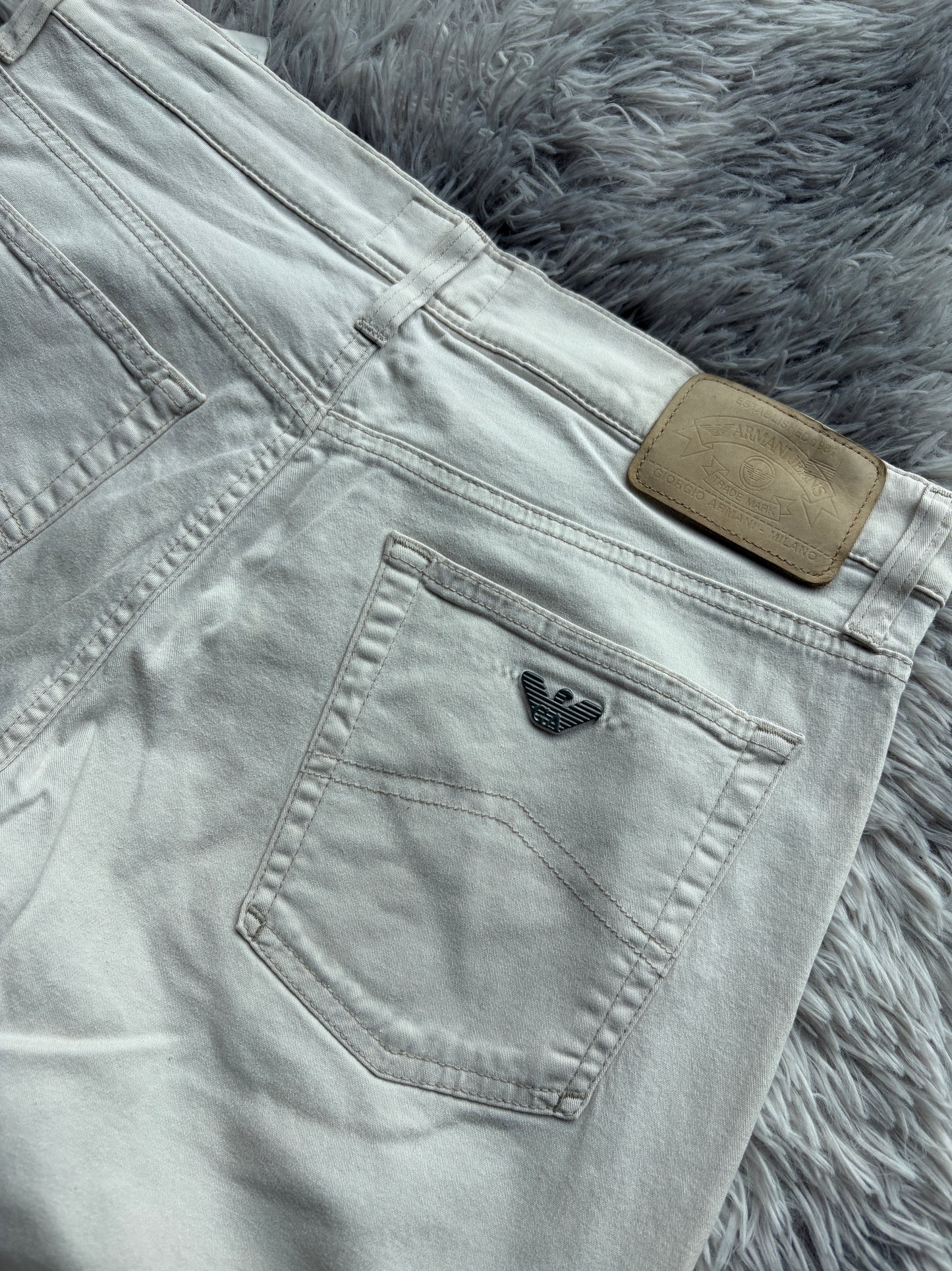 Armani Vintage Jeans (36) M-L