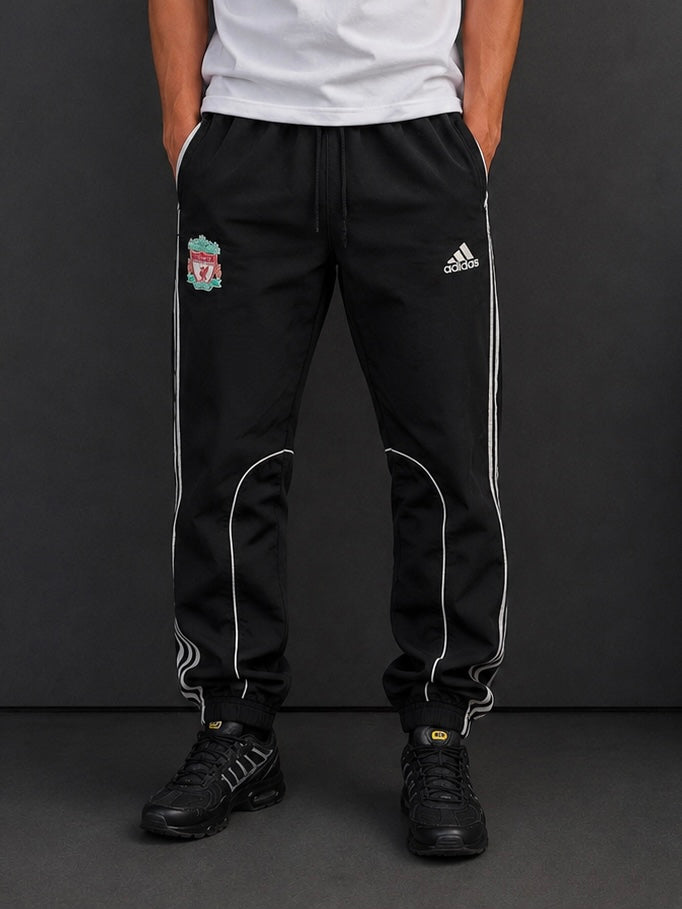 Liverpool Adidas Trackpants (M)