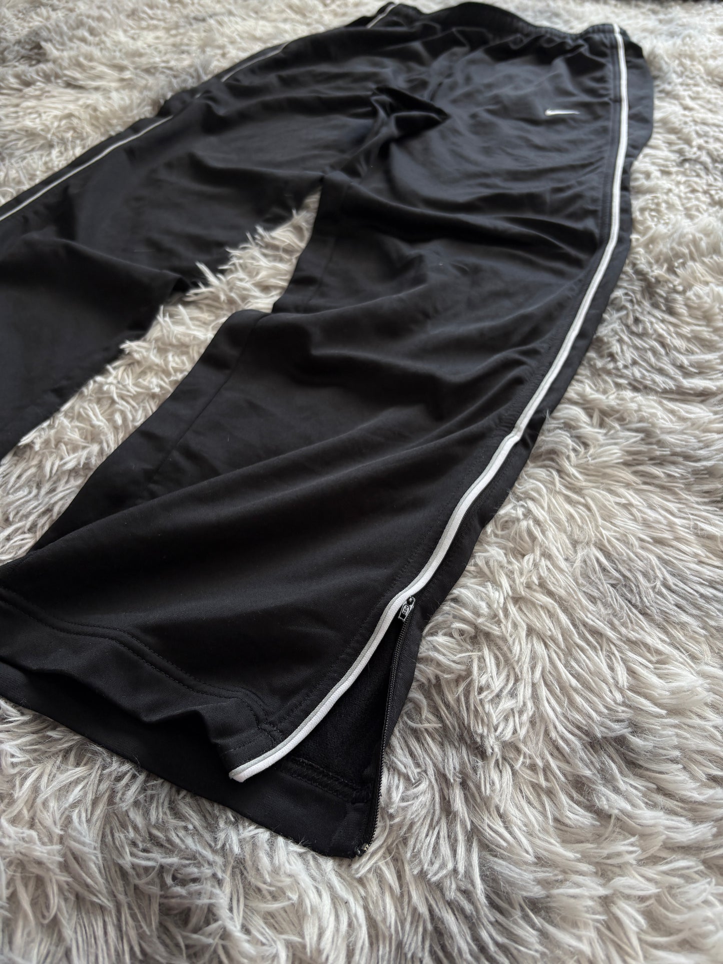Nike Open Leg Trainingsanzug (M)