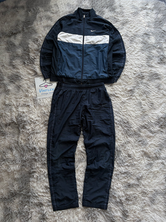 Nike Tracksuit (L)