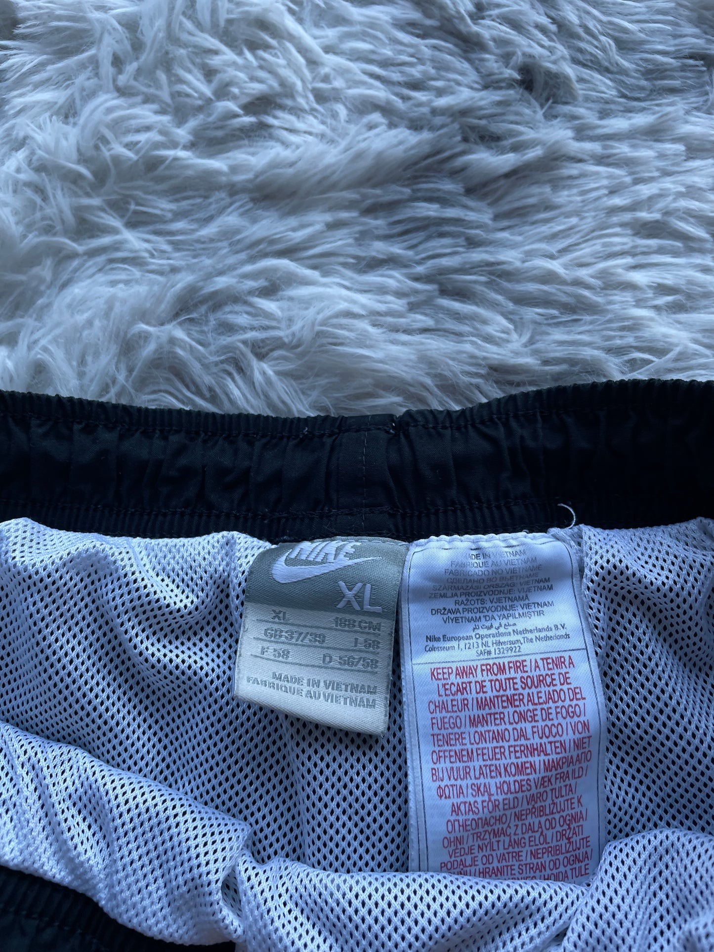 Nike Trackpants Shorts (XL)