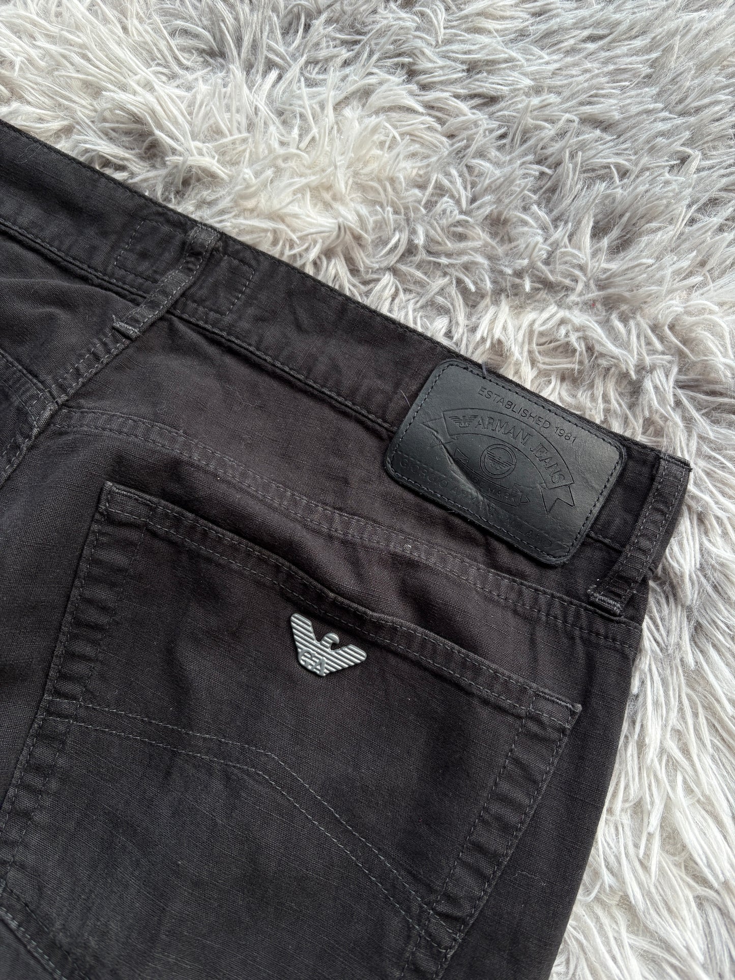 Armani Jeans (34 / M-L)