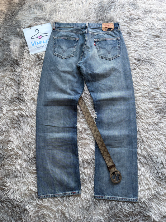 Levis 501 Washed Jeans (M-L)