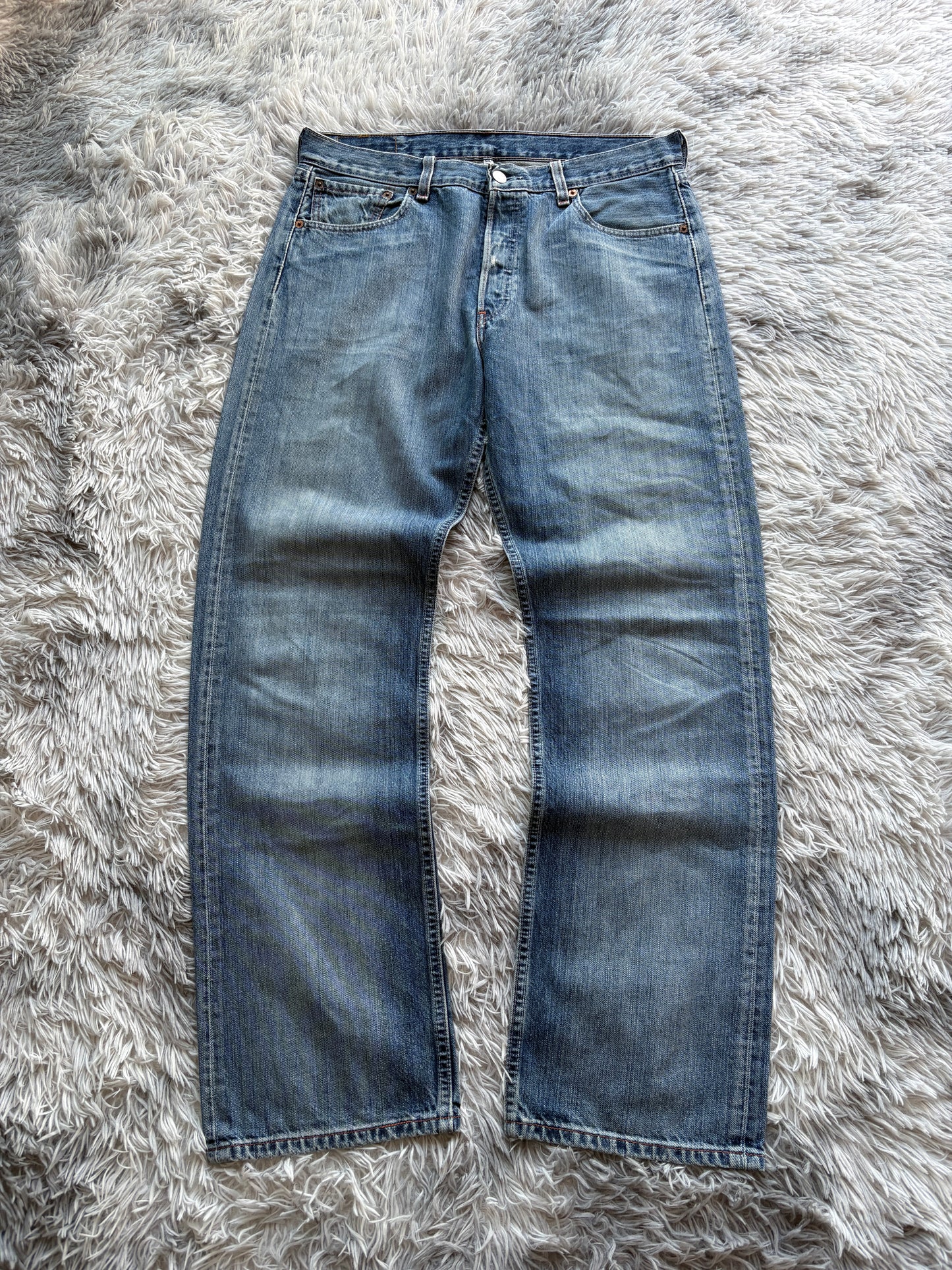 Levis 501 Washed Jeans (M-L)