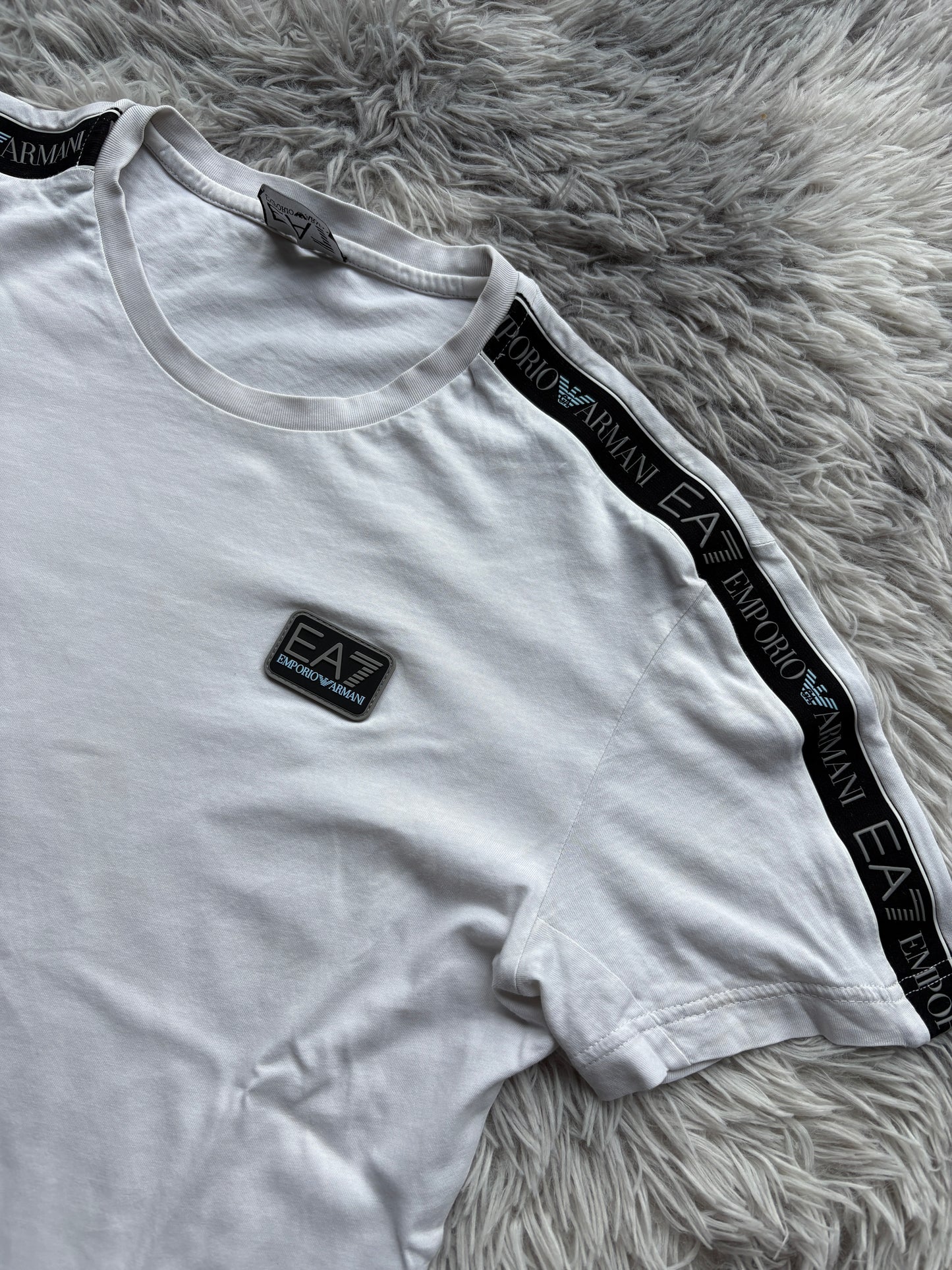 Armani EA7 T-Shirt (S)