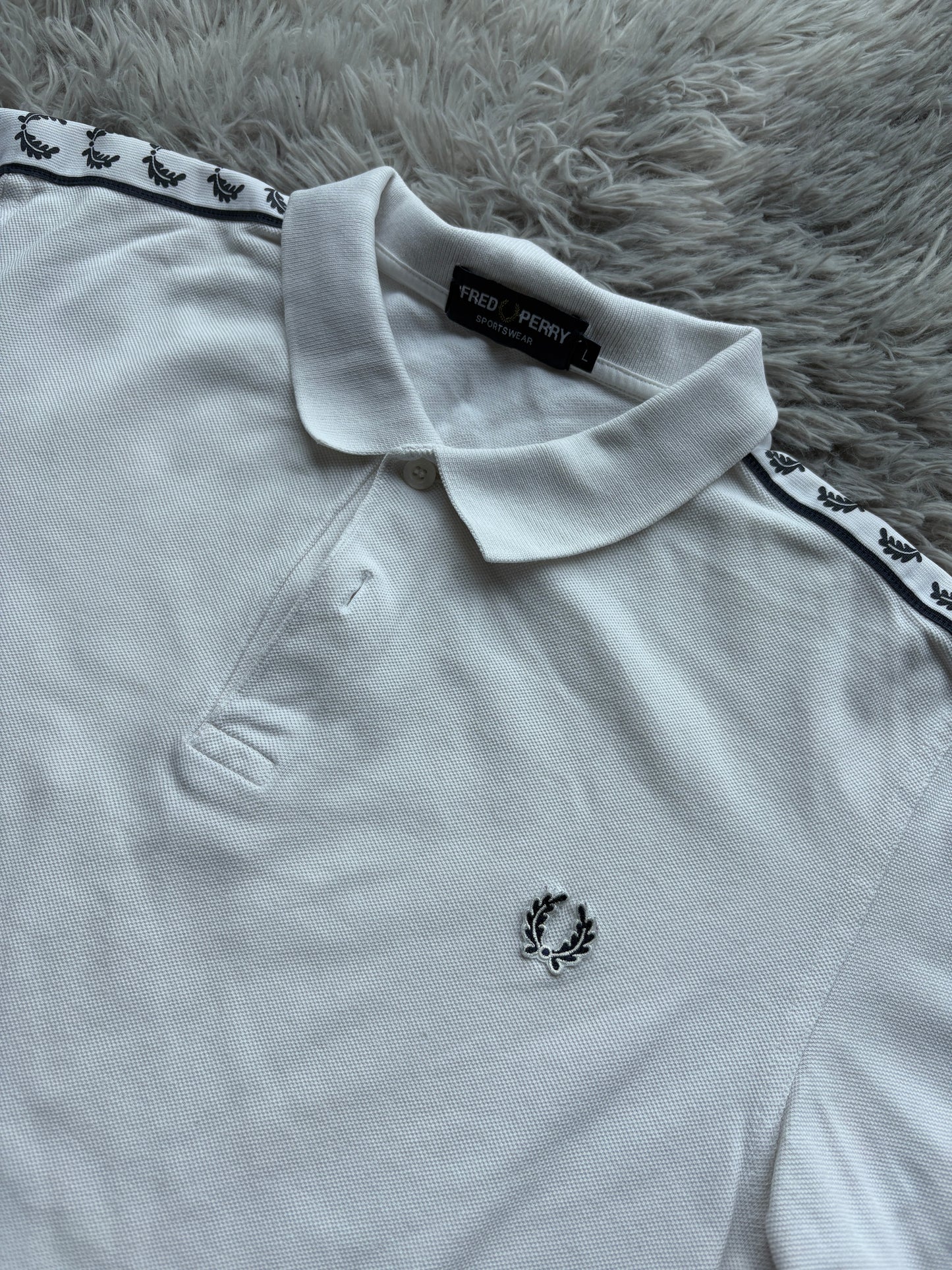 Fred Perry Polo T-Shirt (M-L)