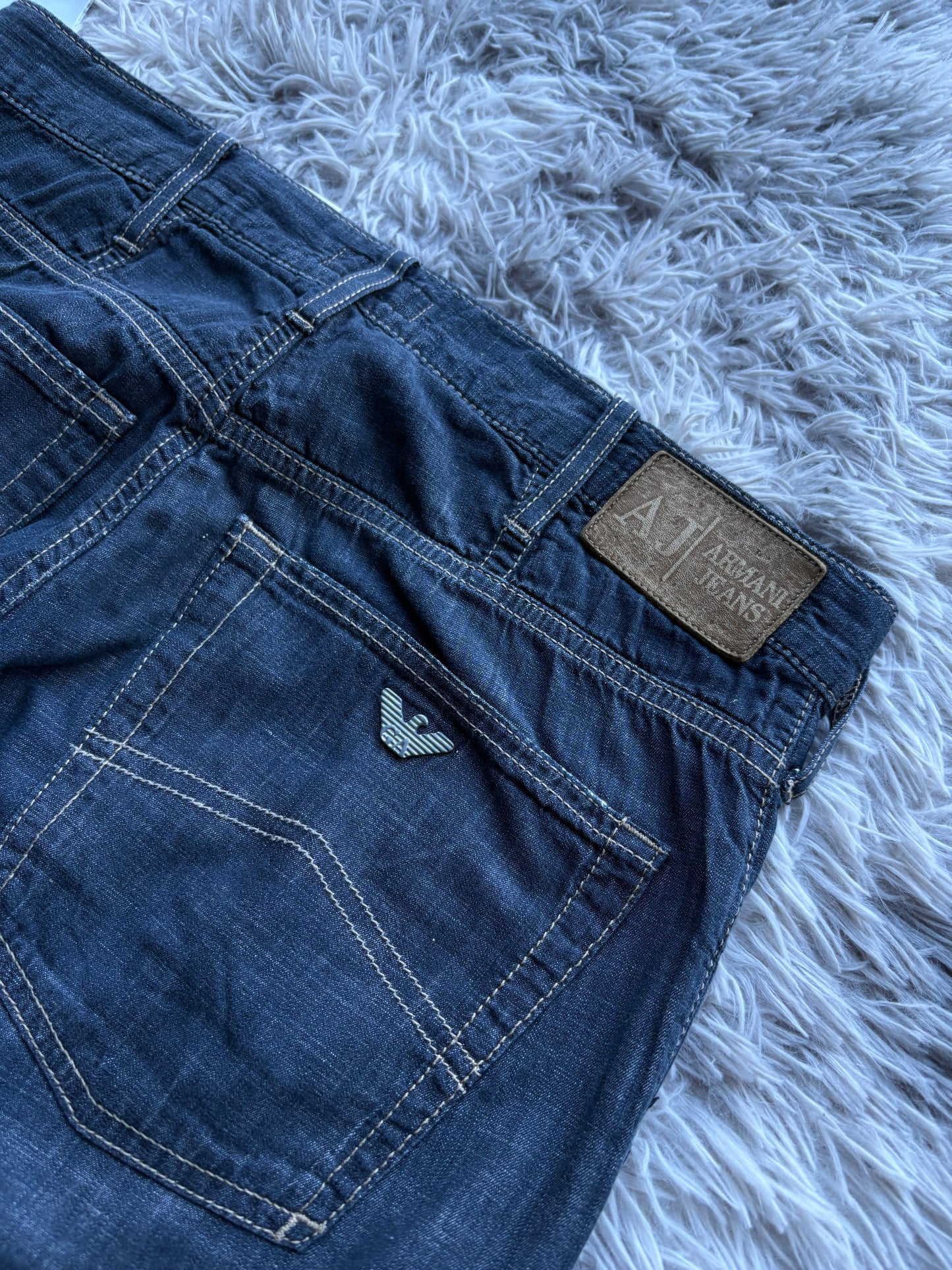 Armani leichte Jeans (32 / M)