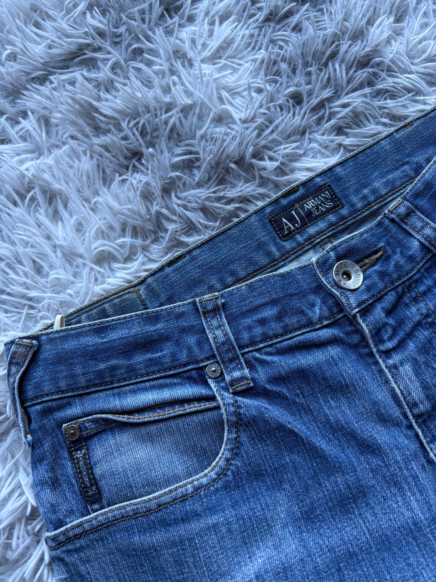 Armani Jeans ( 30 / S-M)
