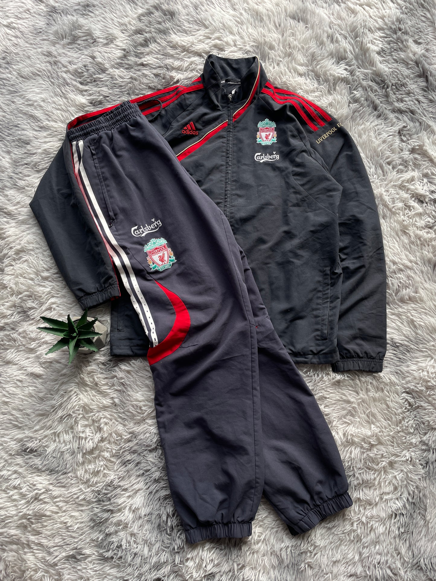 Fc Liverpool Adidas Tracksuit 2009 (L)