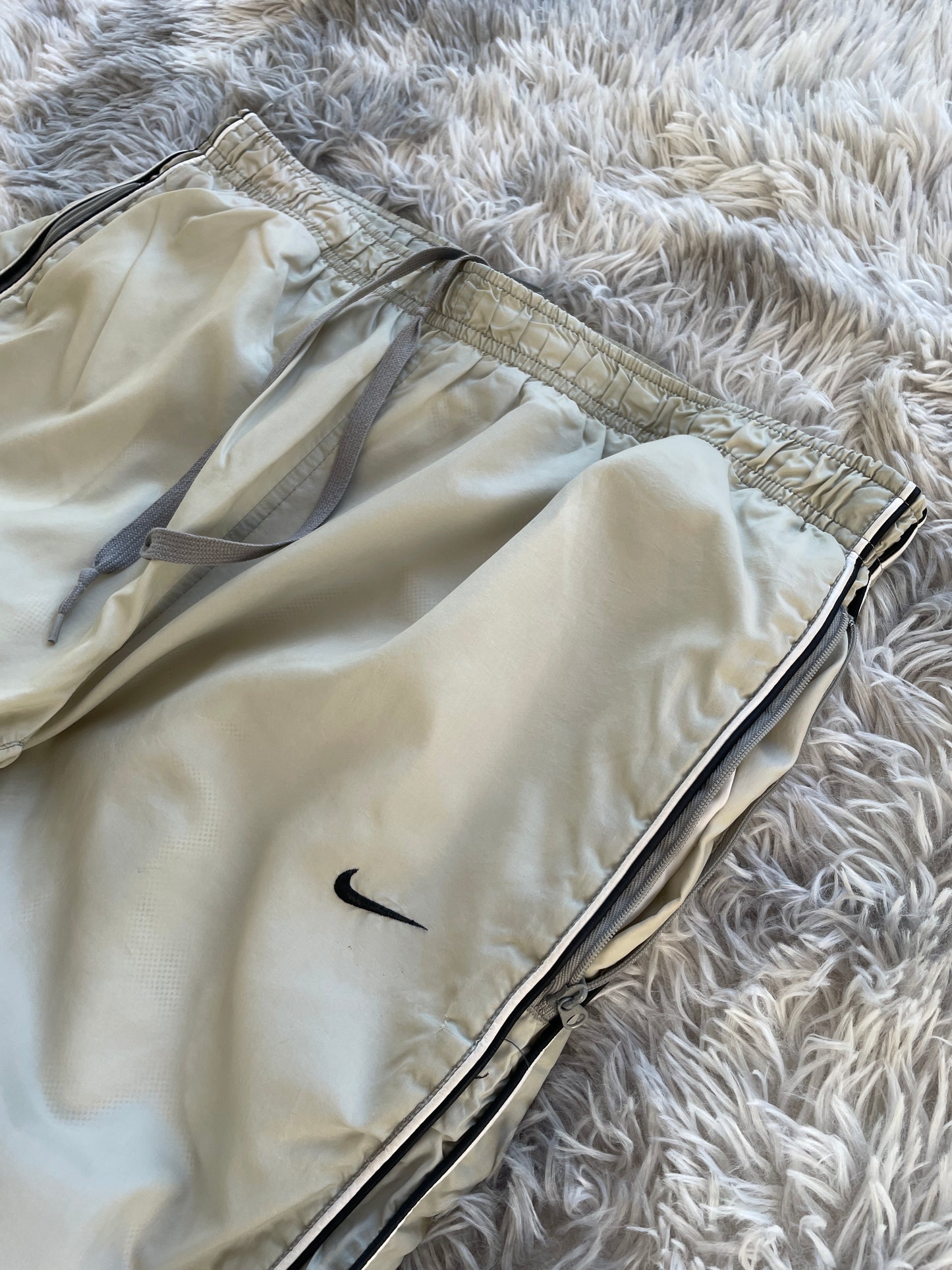 Nike Flared Trackpants (L)
