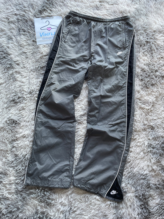 Nike Flared Trackpants (XL)