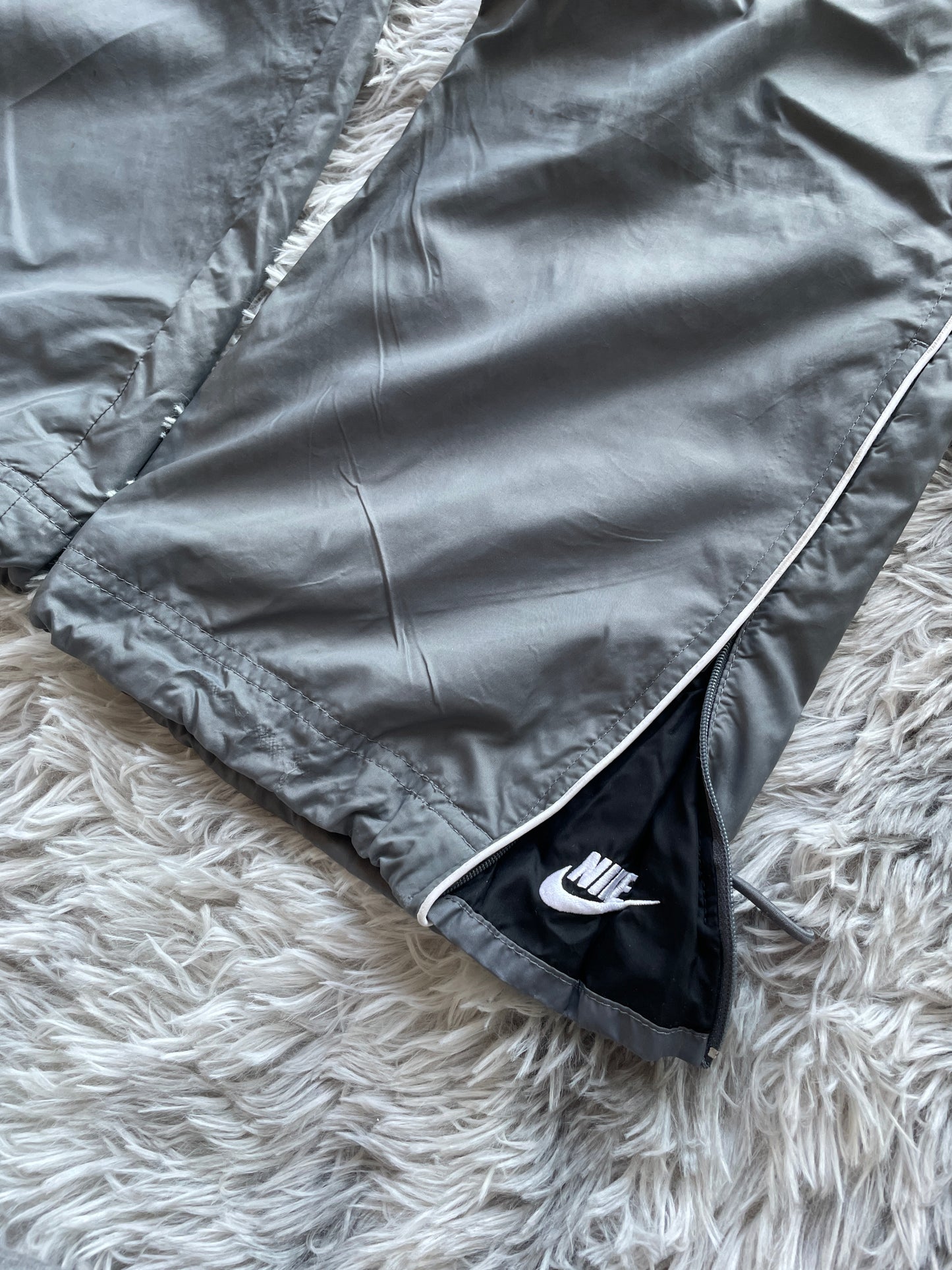 Nike Flared Trackpants (XL)