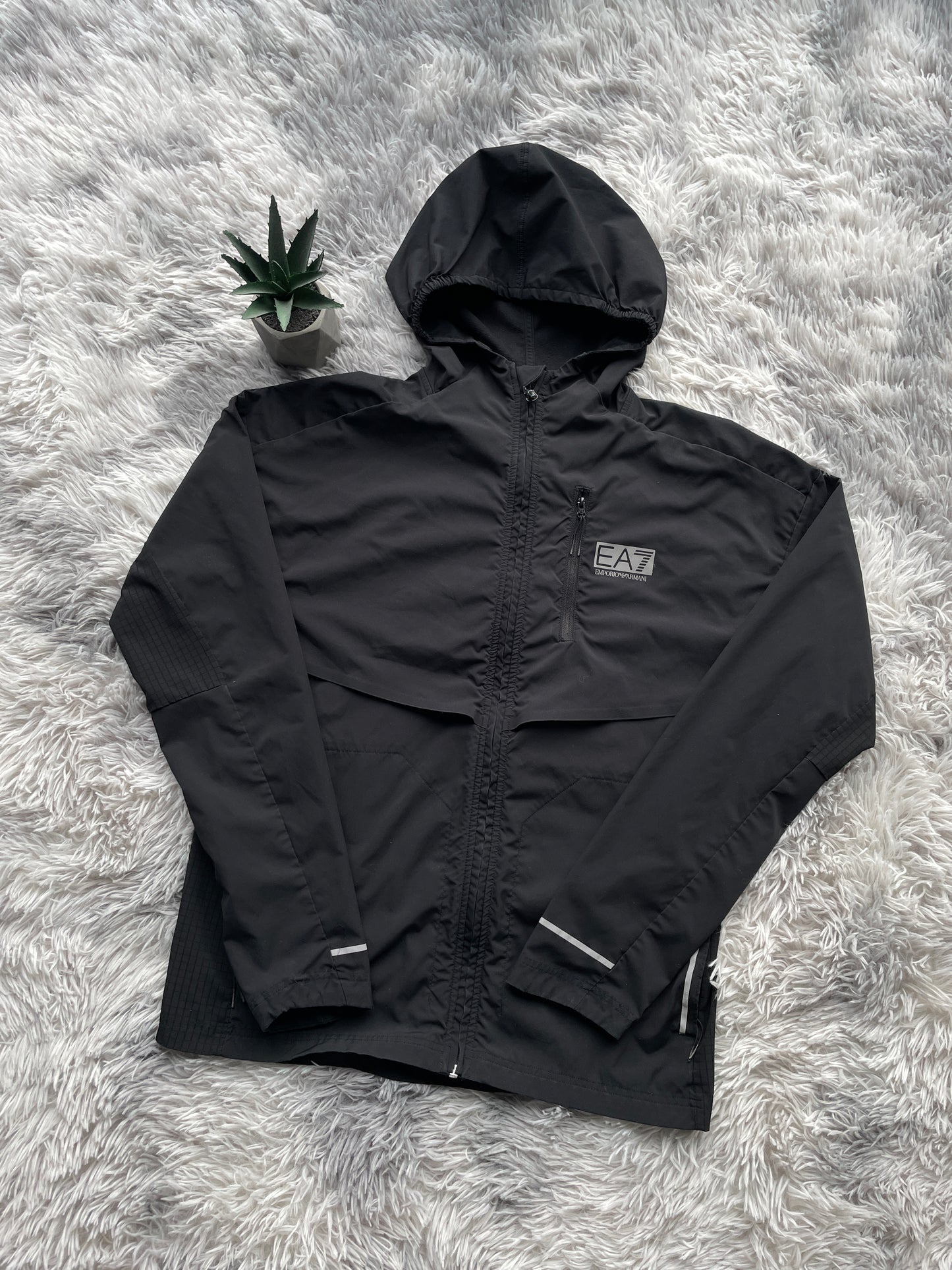EA7 Armani Windbreaker (M)