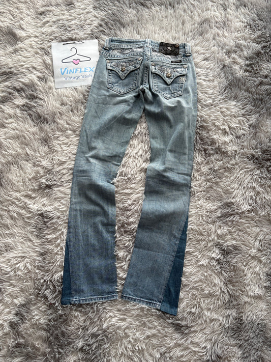 Miss Me Flared Jeans (Size 25)